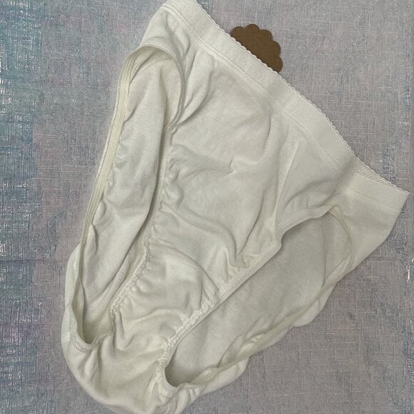 Vintage Victoria's Secret Signature waistband Hi- Leg Panty NWOT-Ivory - Picture 4 of 4